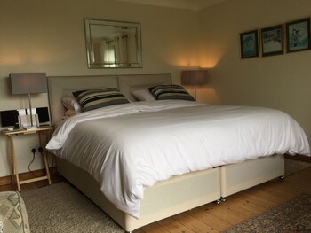 Trecarne House - Guest houses with Pet Rooms in Liskeard